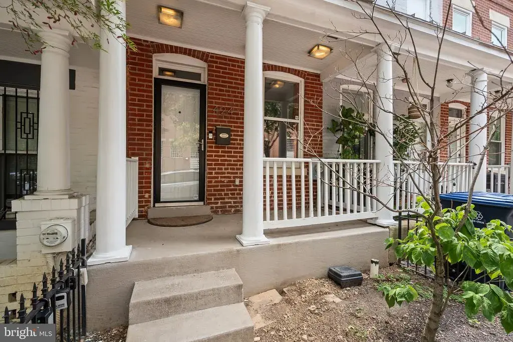 424 Oakdale Pl Nw, WASHINGTON