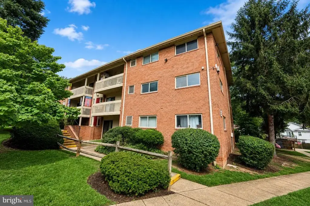7451 Little River Tpke #202, ANNANDALE