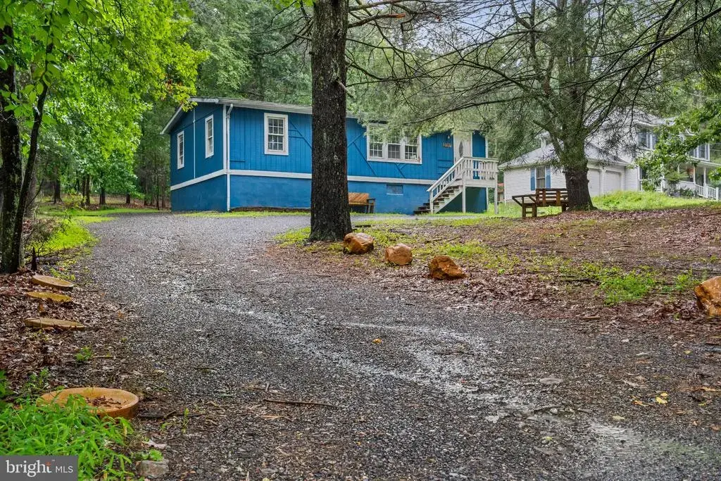 2037 Forest Lake Dr, EAST STROUDSBURG