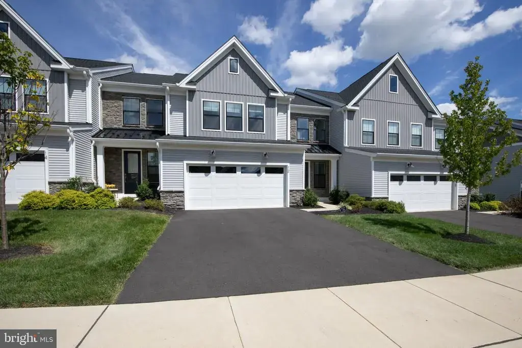 12 Mill Dr, DOYLESTOWN