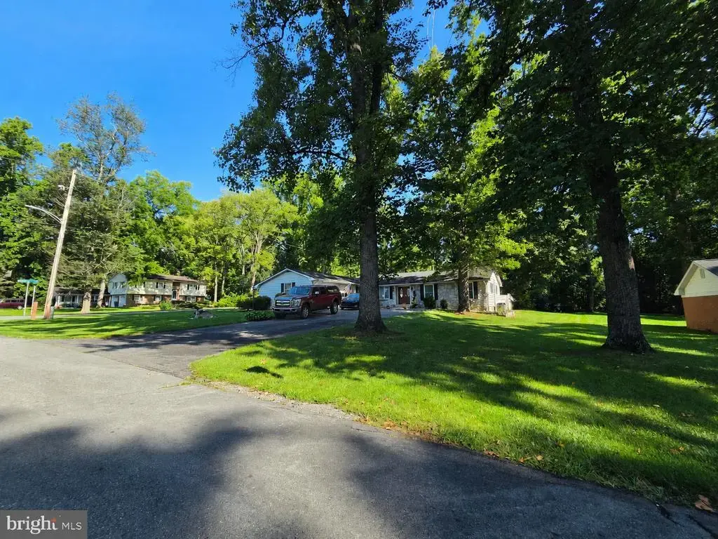 82 Minnick Rd, INWOOD