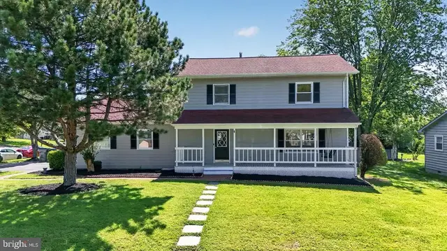 9439 Waterford Dr, Manassas