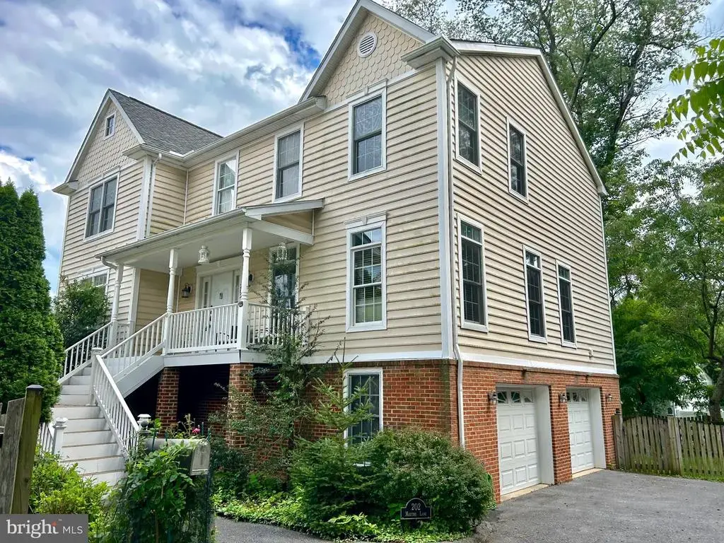 202 Martins Ln, ROCKVILLE