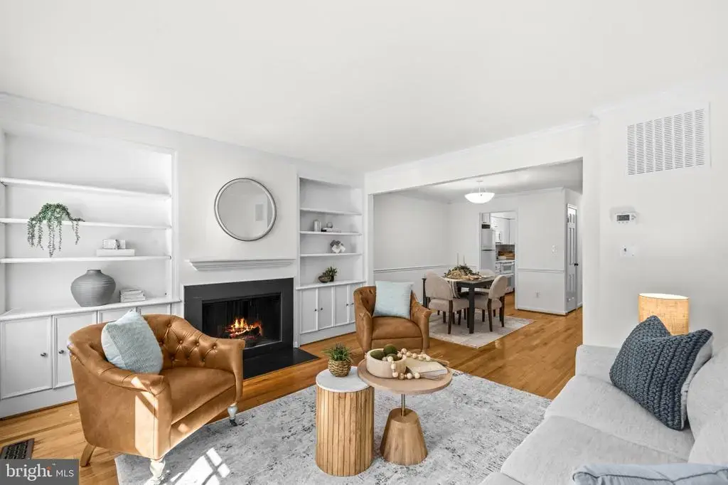 403 Old Town Ct, ALEXANDRIA