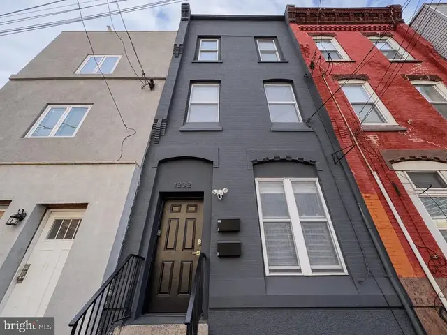 1232 N 15th St, Philadelphia