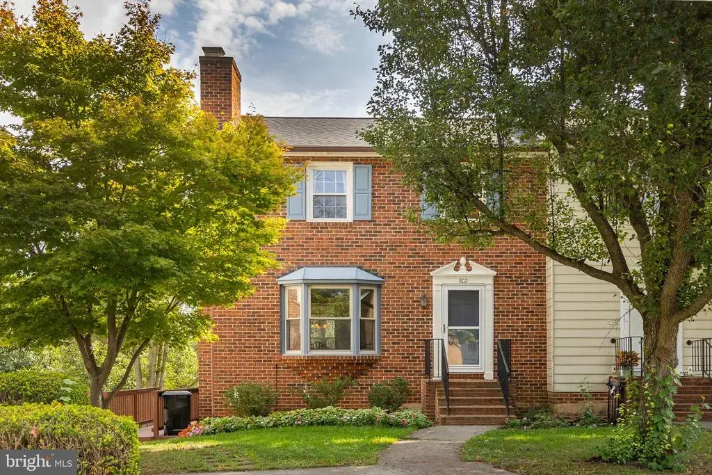 802 Appleseed Ct, WINCHESTER