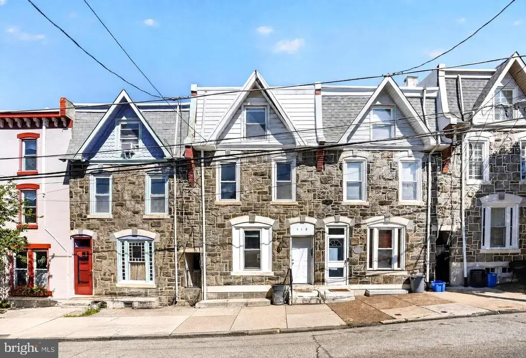 112 Hermit St, PHILADELPHIA