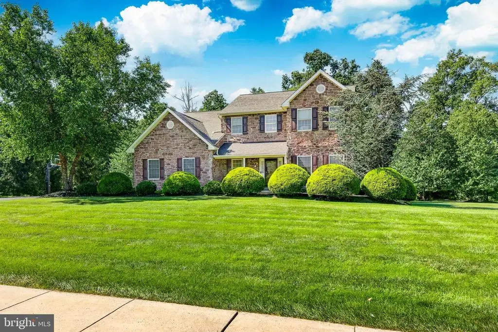 2200 Claymont Dr, QUAKERTOWN