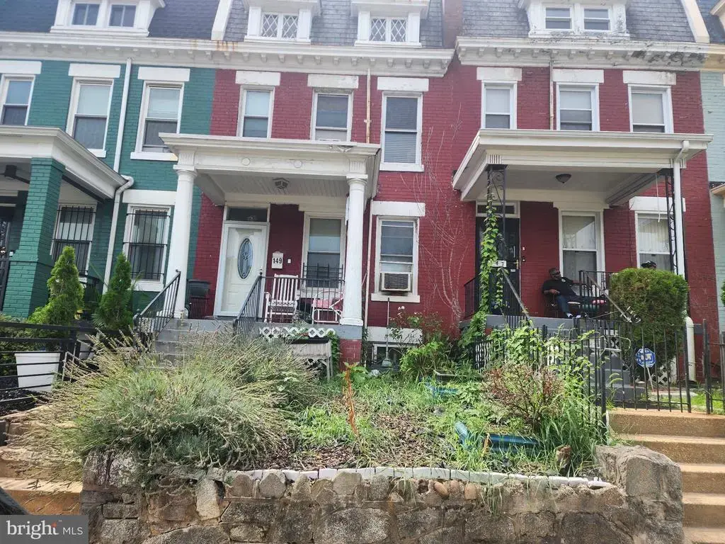 149 V St Ne, WASHINGTON
