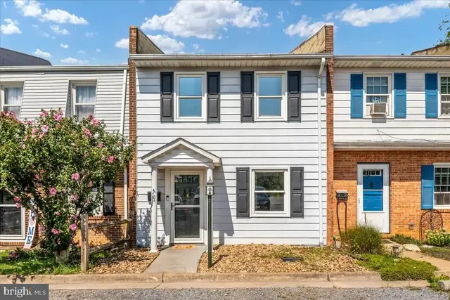 1045-c9 S Main St #c-9, Woodstock
