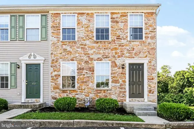 374 Cherry St #374, Red Lion
