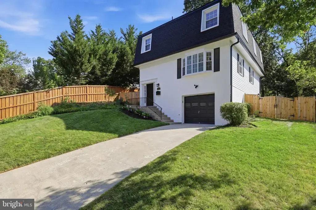250 Aspen St, ALEXANDRIA