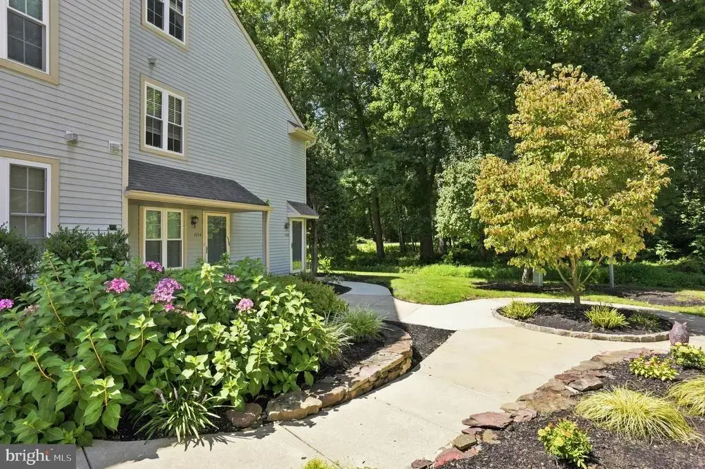 106-b Harwood Ct, MOUNT LAUREL
