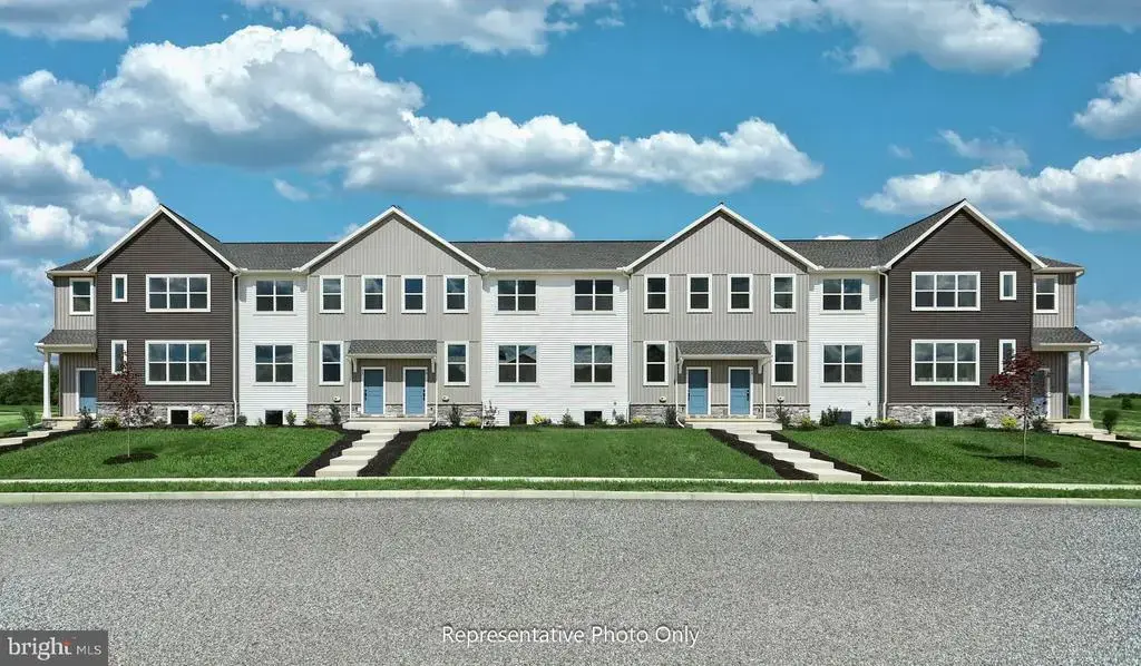 26 N Conifer Dr, ELIZABETHTOWN