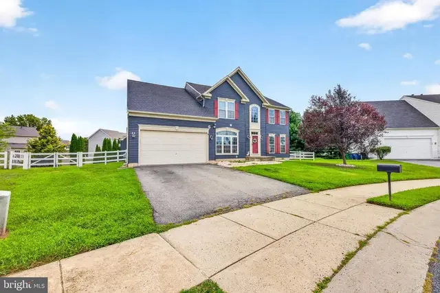 206 Markham Ct, Smyrna