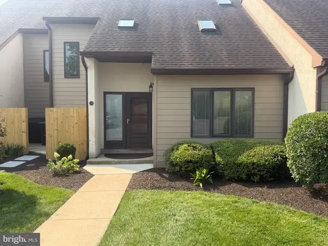 30 Hawk Valley Ln, Denver