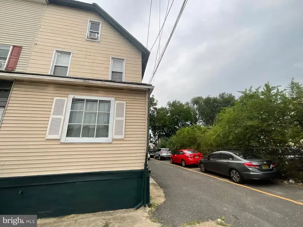 1811 River Ave, CAMDEN