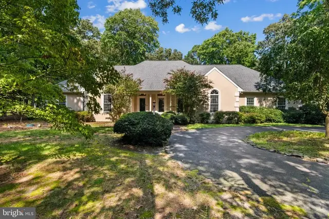 30808 Foxchase Dr, Salisbury