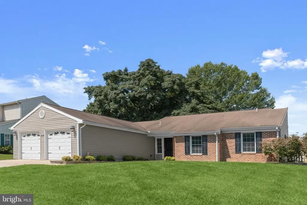 310 Barclay Ct, ABINGDON