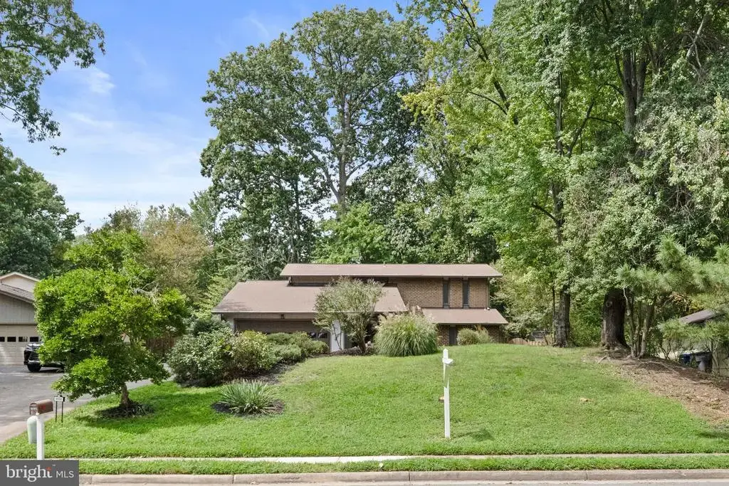 9006 Home Guard Dr, BURKE