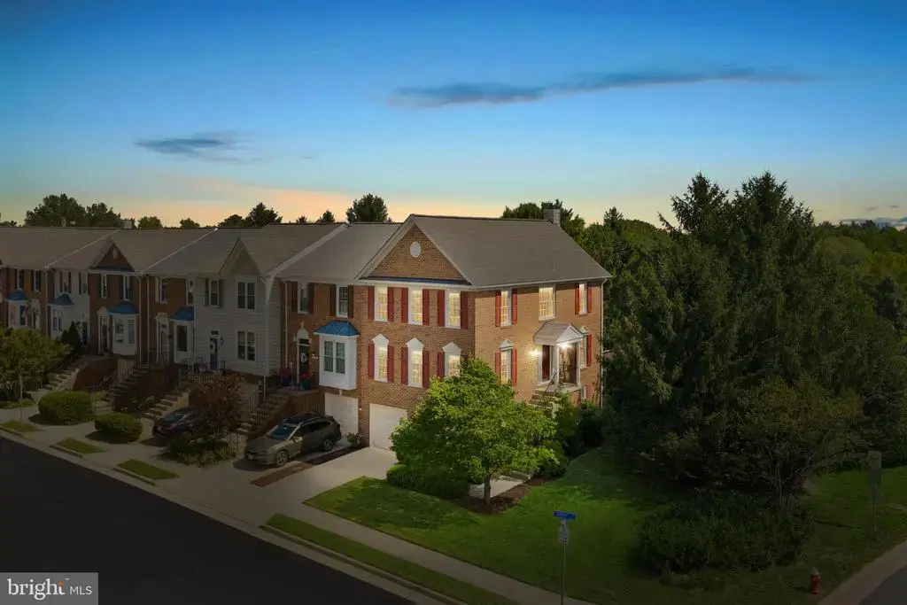 21160 Dray Ter, ASHBURN