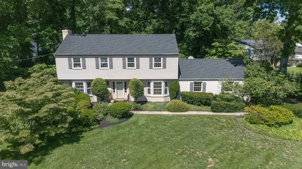 835 Dukes Dr, YARDLEY