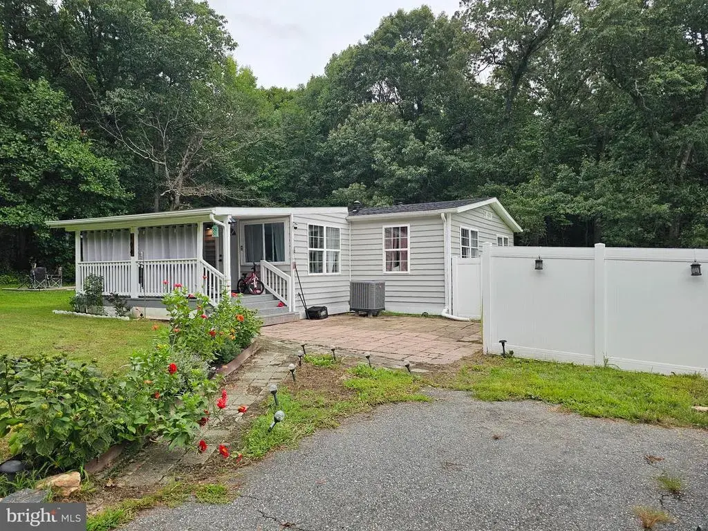 104 Belvue Rd, NORTH EAST