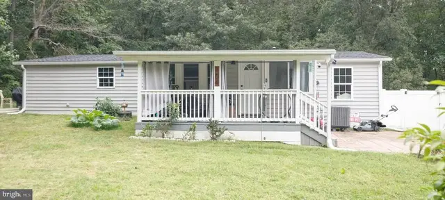 104 Belvue Rd, North East