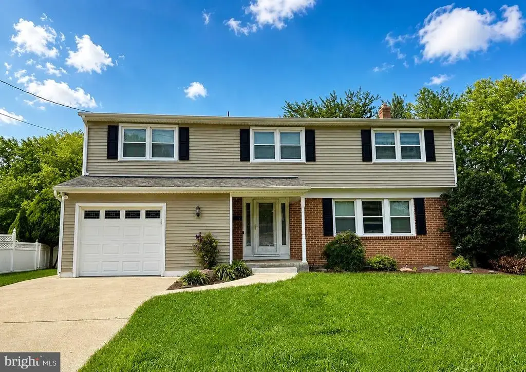 1833 W Point Dr, CHERRY HILL