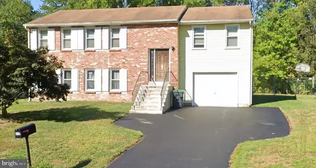 112 Fantasia Dr, Newark
