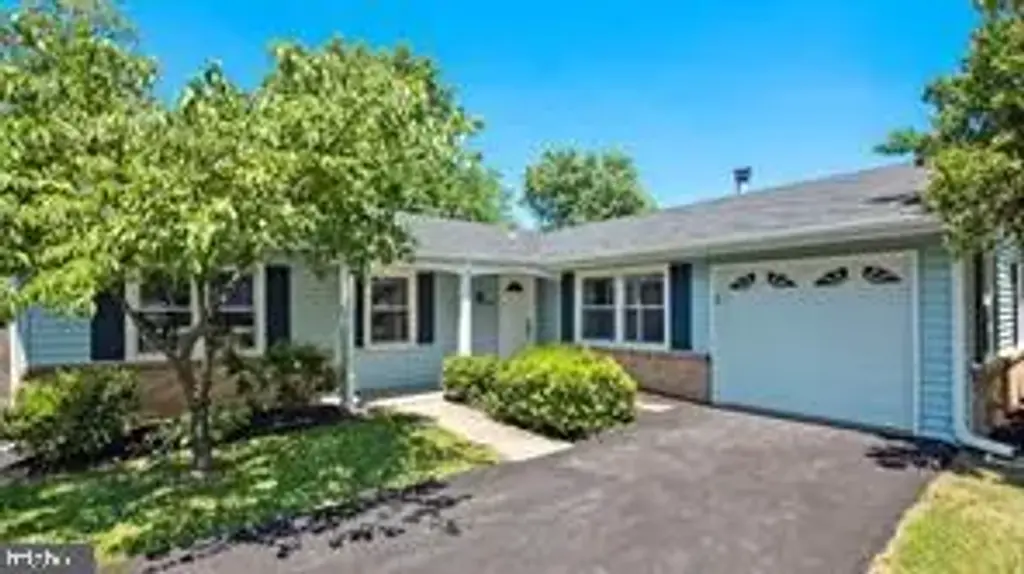 305 S Lincoln Ave, STERLING