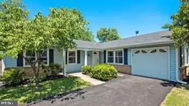 305 S Lincoln Ave, Sterling
