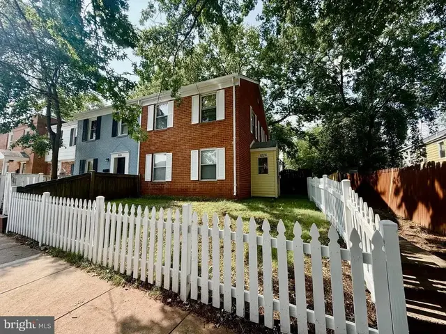 9206 Hood Rd, Manassas