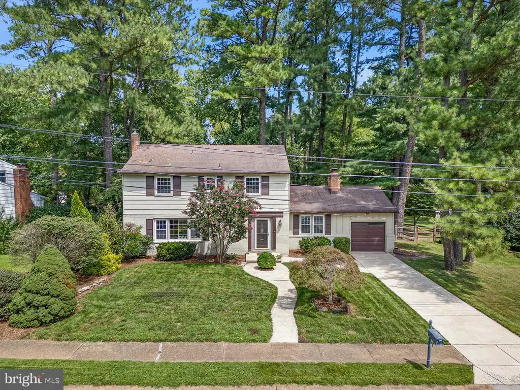 805 Rock Ln, NEWARK