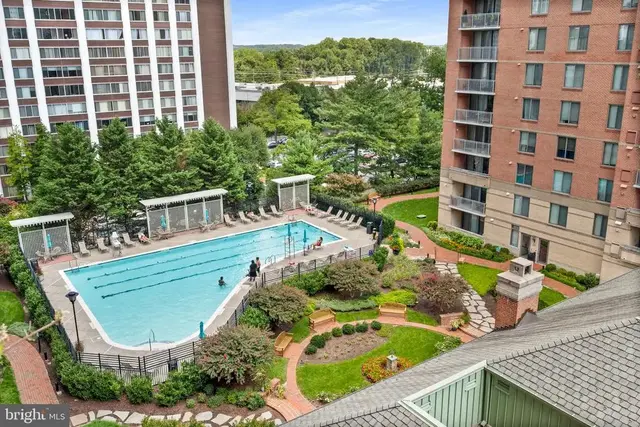 11710 Old Georgetown Rd #722, North Bethesda