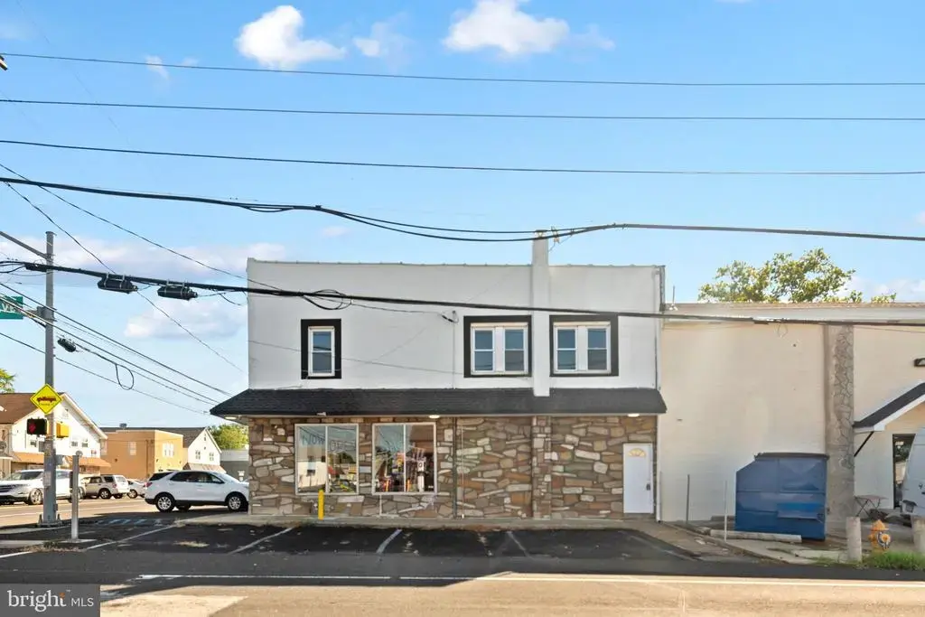 800 State Rd #unit 3, CROYDON