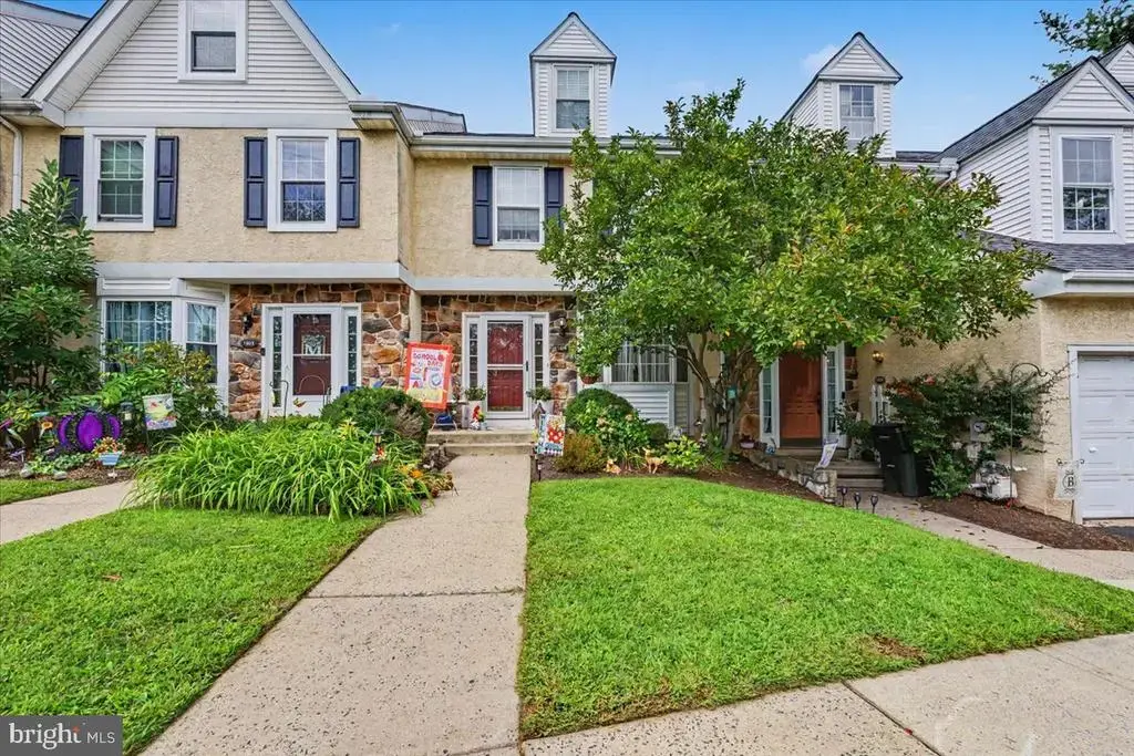 1604 Coventry Pointe Ln, POTTSTOWN