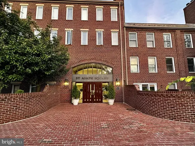 801 S Pitt #333, Alexandria