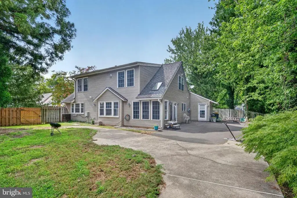 16201 Pond Meadow Ln, BOWIE