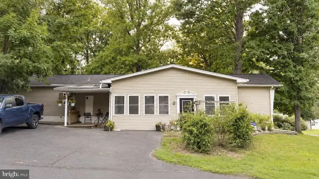 2 Highland, QUAKERTOWN