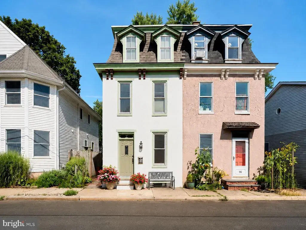 118 Clinton St, LAMBERTVILLE