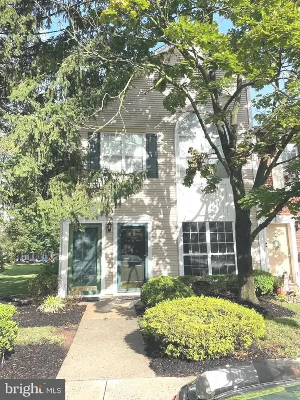 62 Gregory Ln, FRANKLIN PARK