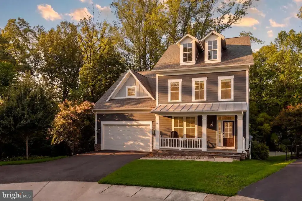 6203 Champion Oak Ct, FALLS CHURCH