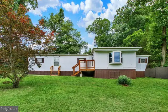 460 Old York Rd, Wellsville