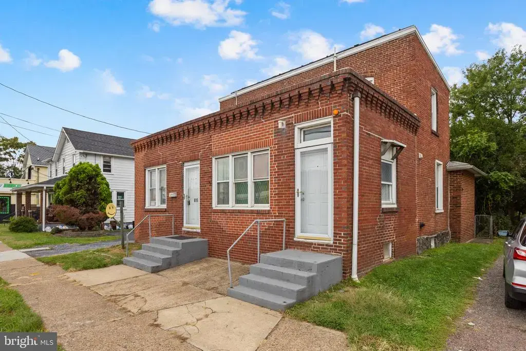616 Route 130 Camden Ave, BURLINGTON