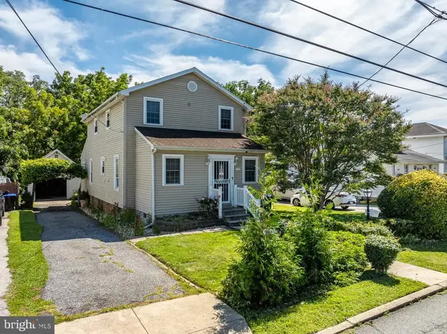 1033 Galbreath Ave, Upper Chichester Twp