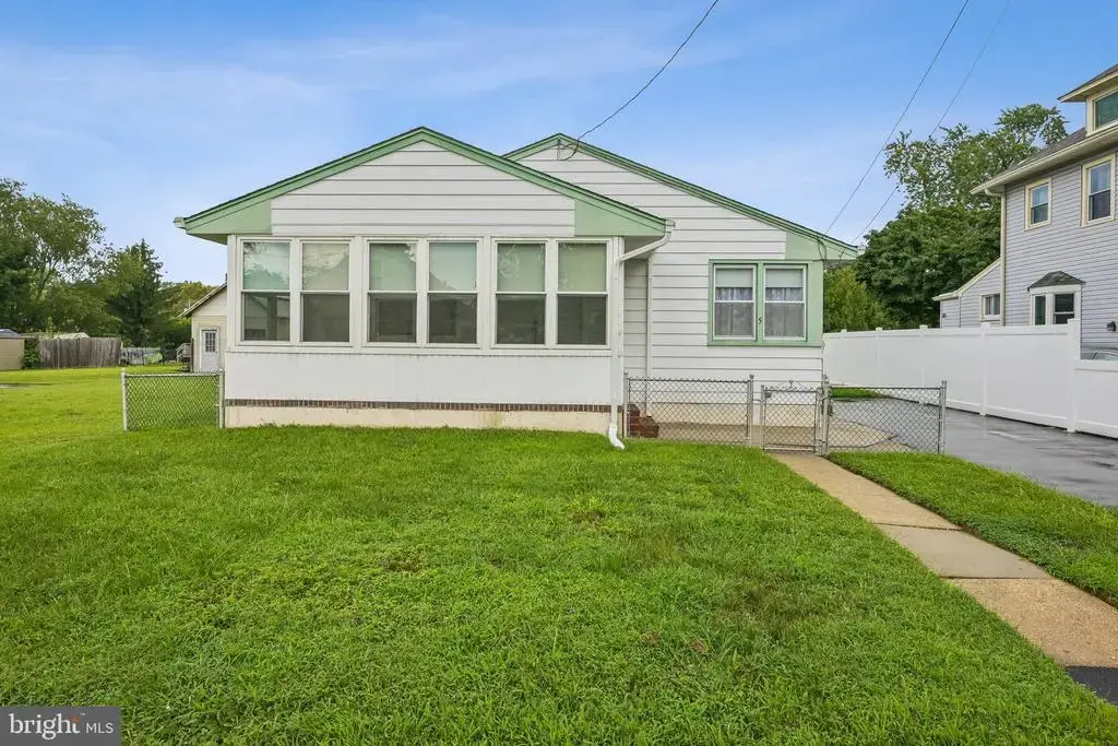 5 Middlesex Ave, HAINESPORT
