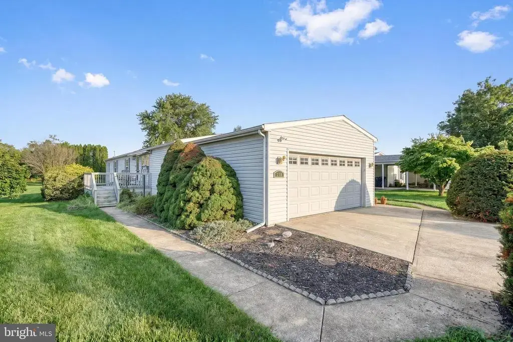 218 W Spruce St, PALMYRA