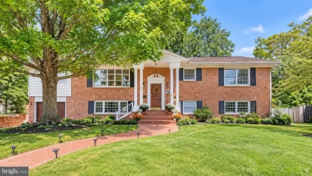 7514 Salem Rd, Falls Church