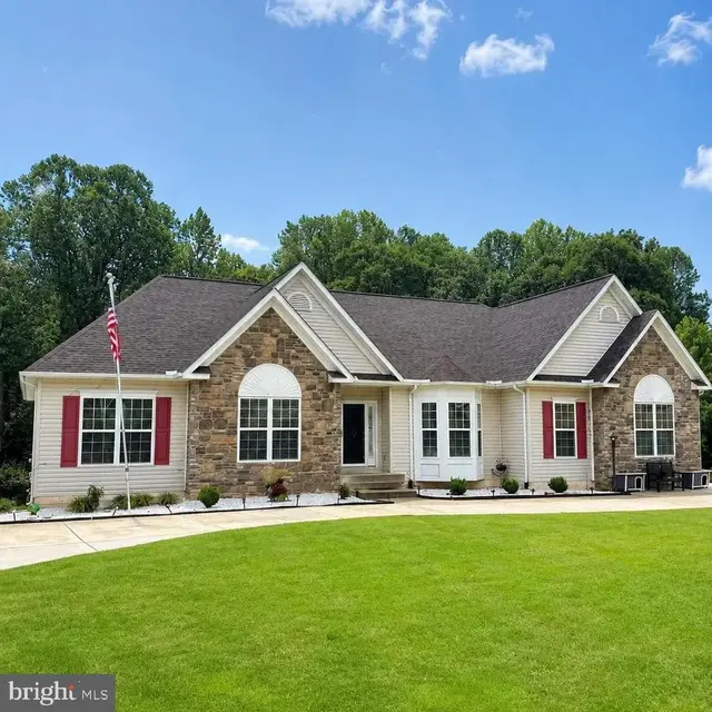 6813 N Stuart Rd, King George
